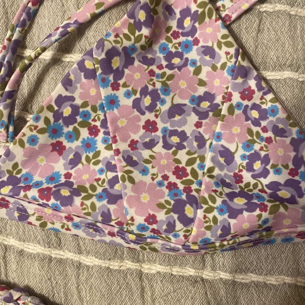 Lavender floral Kuhlani Kini - Picture 2 of 6